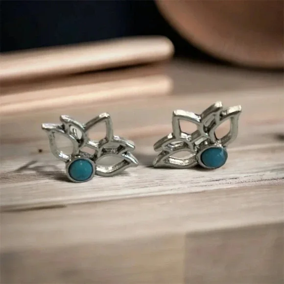 Turquoise Stone Bohemian Silver Stud Earrings - Picture 3 of 5
